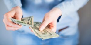 The Competitive Edge for Distributors: Early AI Adoption = Increased $$