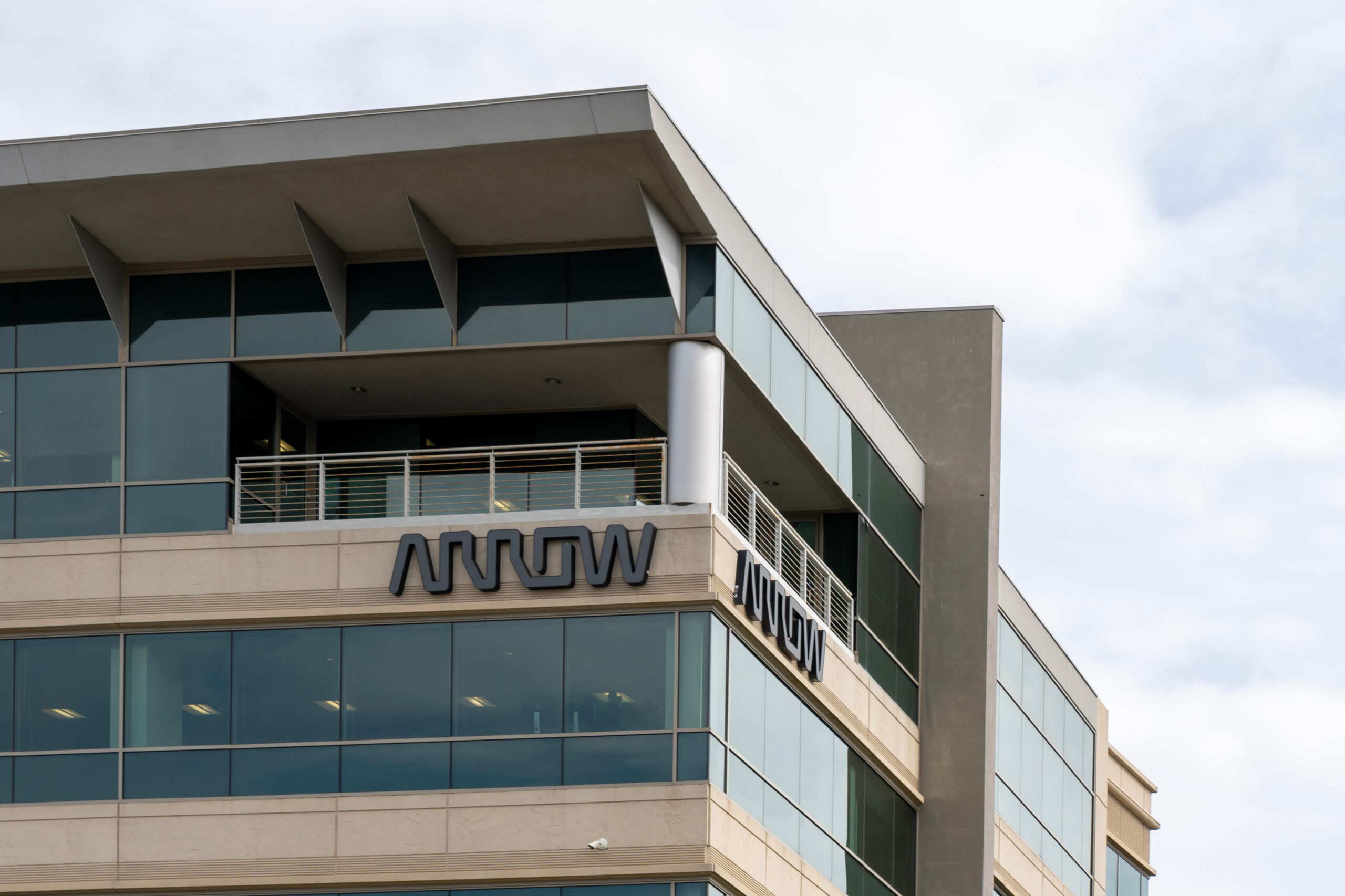 Arrow Electronics Reinvents Itself as Strategic Partner and Faces Market Headwinds