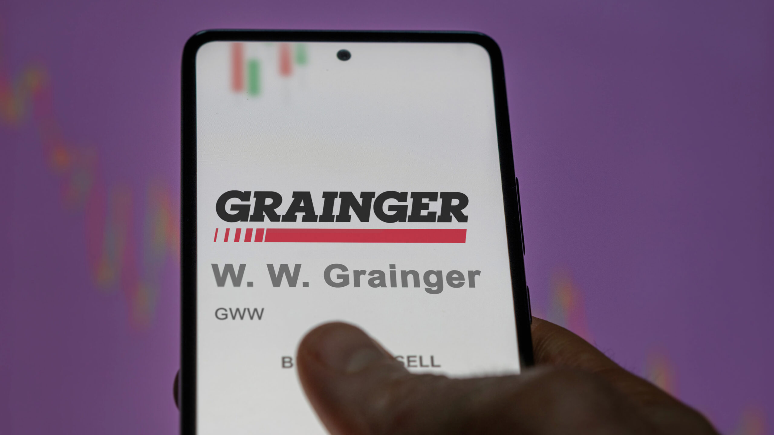 How Grainger Navigates Twisting and Turning Tariff Pressures