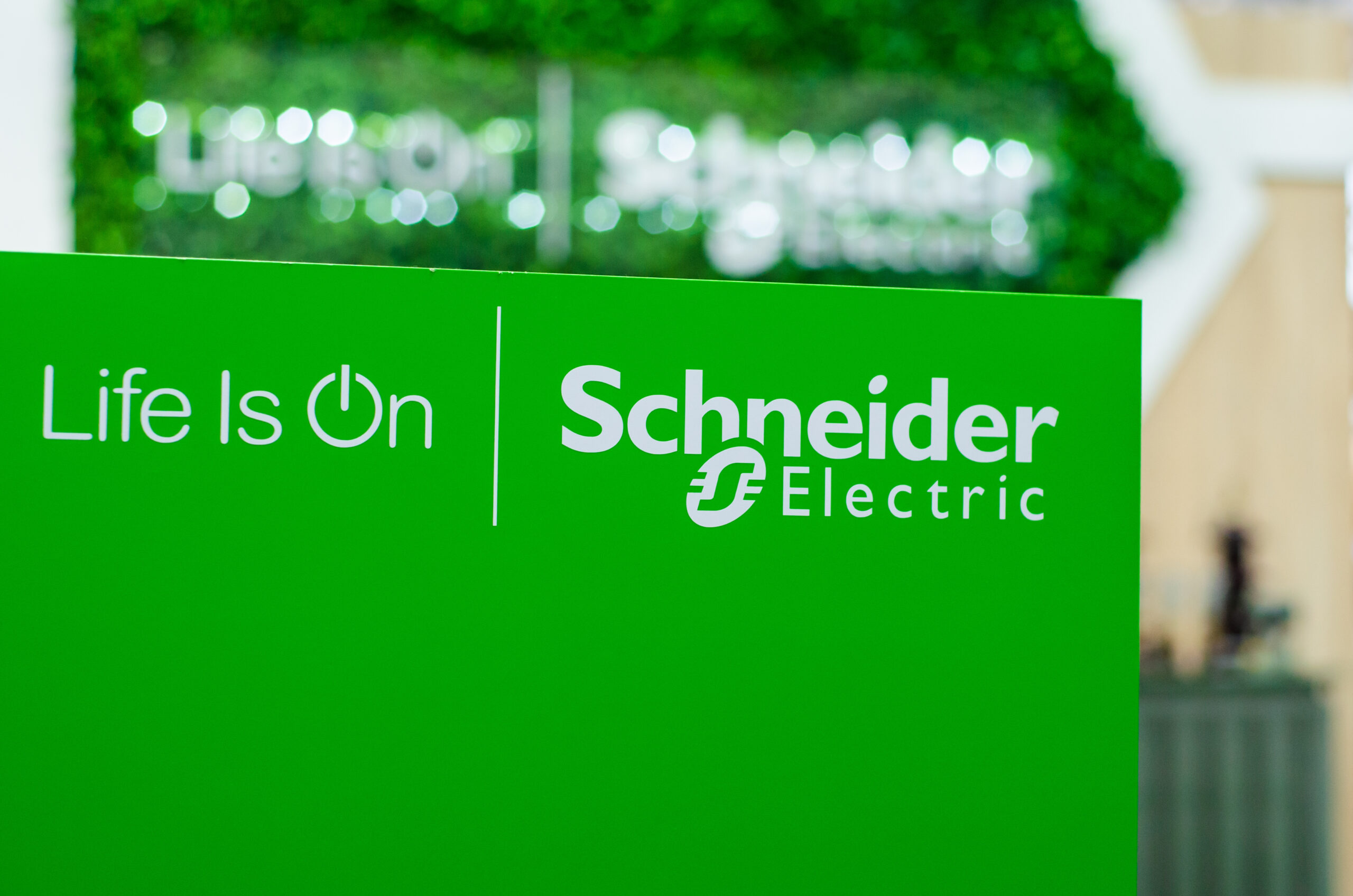 Schneider Electric Launches Zeigo Hub to Support Supply Chain Decarbonization
