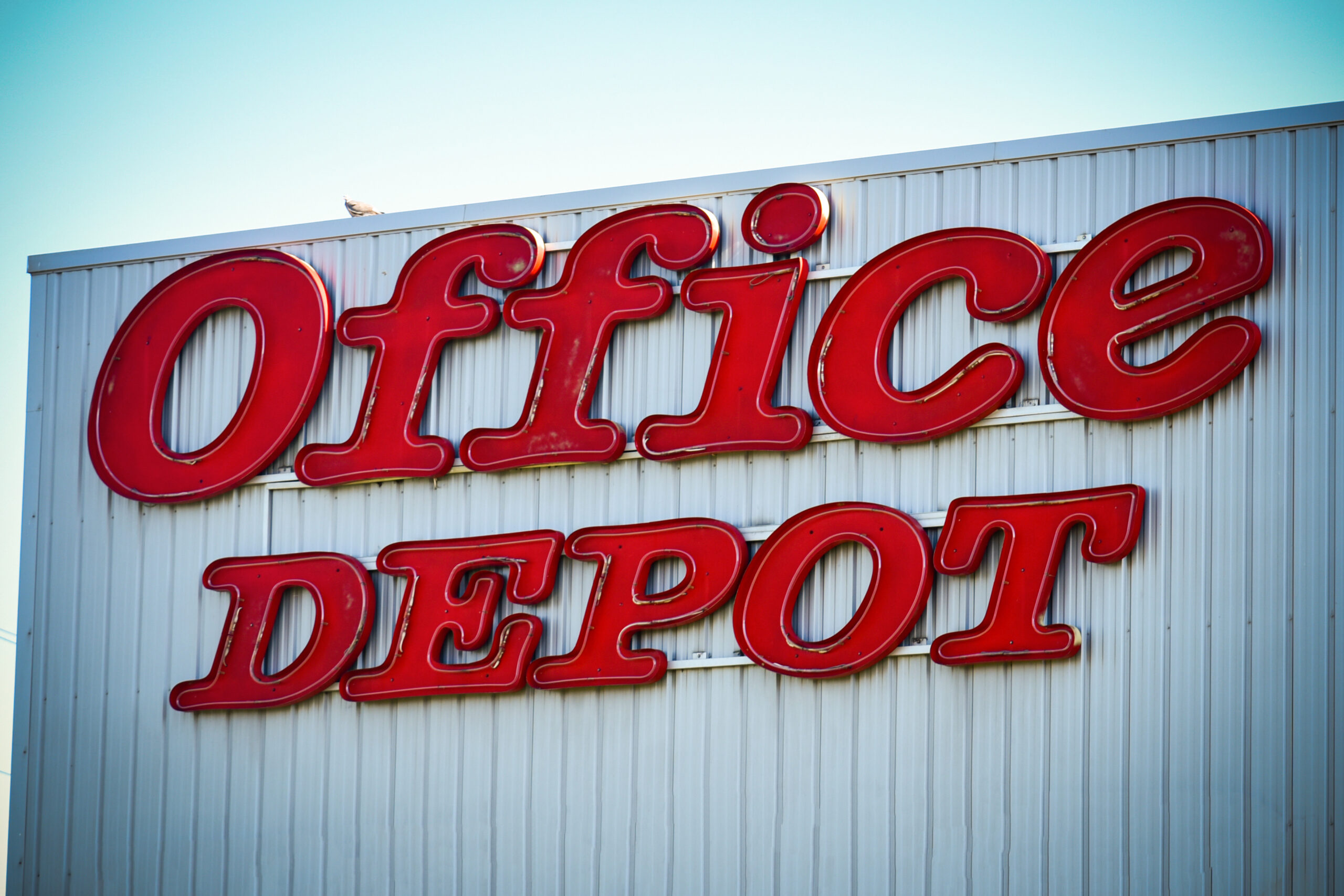 Office Depot’s 15-Minute Pickup Signals New Distribution Benchmark